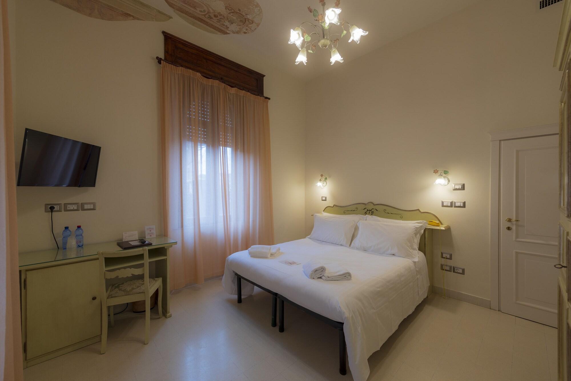 Villa Elda Boutique Hotel Сиена Экстерьер фото