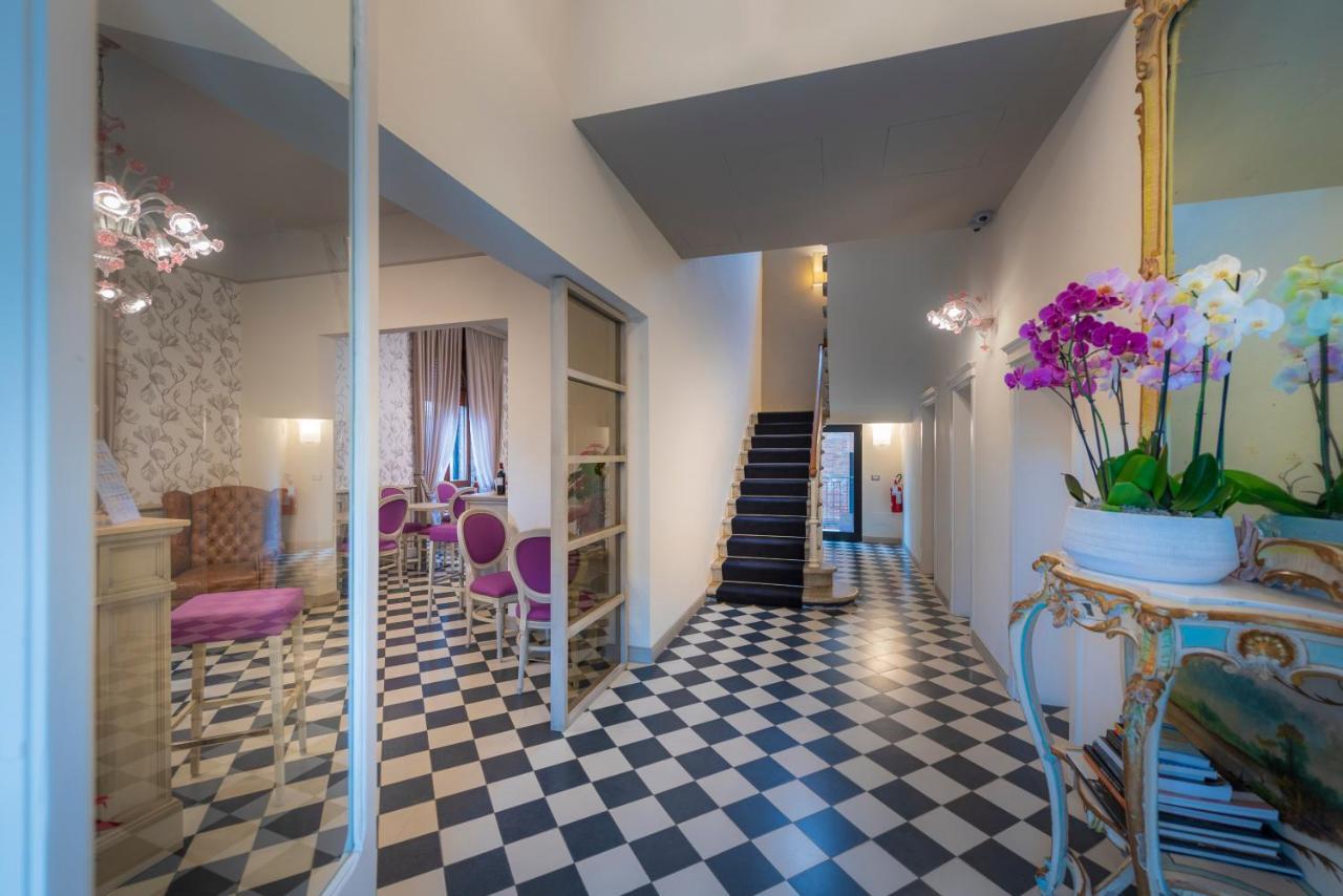 Villa Elda Boutique Hotel Сиена Экстерьер фото