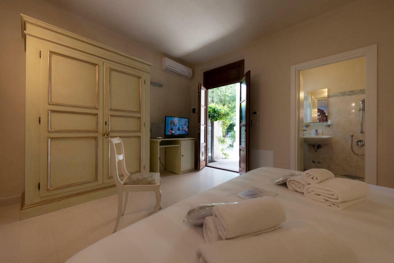 Villa Elda Boutique Hotel Сиена Экстерьер фото