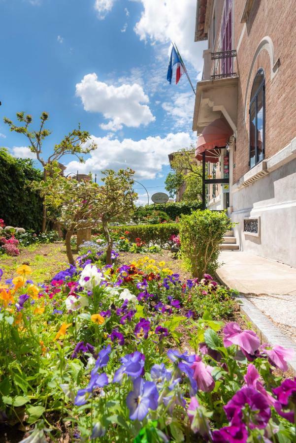 Villa Elda Boutique Hotel Сиена Экстерьер фото
